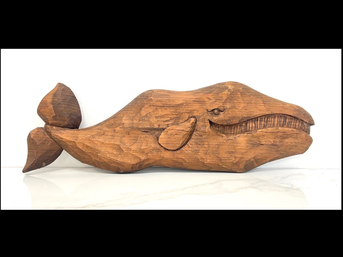 Lot 7386 Vintage Hand Carved Wooden Whale