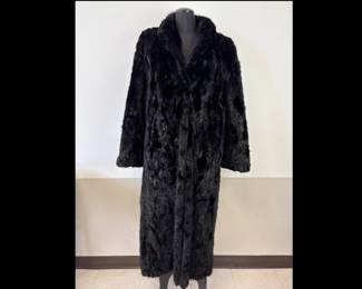 Lot 7018 Vintage Fur Coat Sold by J. Shirley Griffin Furs Georgia