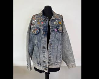 Lot 7381 Vintage Denim Jean Jacket Flair Pins Badges