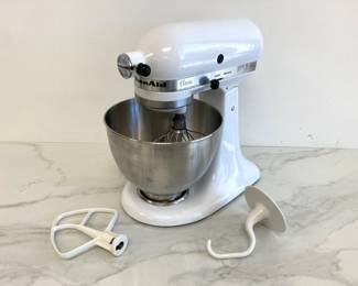 Lot 7550 KitchenAid Classic Mixer