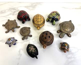 Lot 7299 Vintage Turtle Trinket Boxes