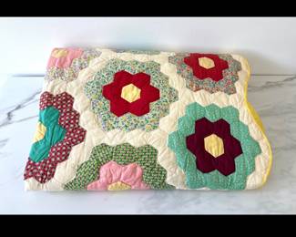 Lot 7544 Vintage Handmade Hexagon Grandmothers Flower Garden Quilt