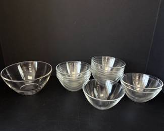 Lot 7538 Vintage French Arcoroc Glass Bowl Set