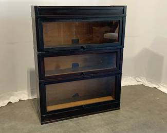 Lot 7452 Vintage GlobeWernicke Sectional Bookcase Lawyers Barristers