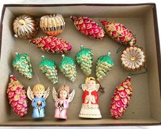 Lot 7492 Vintage Christmas Ornaments Pinecones Angels