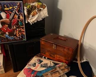 ASSORTED RETRO DECOR