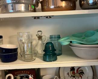 ASSORTED KITCHEN AND DECOR