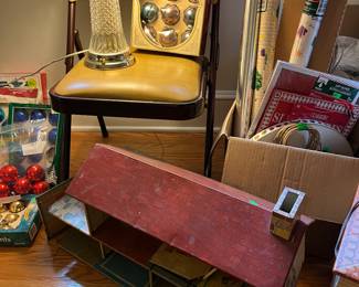 VINTAGE METAL T COHN DOLLHOUSE