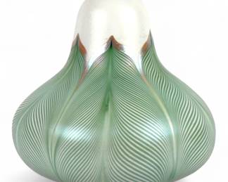 Quezal Green & Gold Pulled Feather Lamp Shade