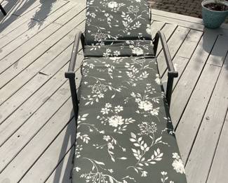 Arden Ashland Black Jocobean Patio Chaise
