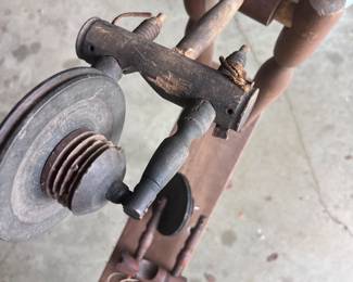Antique spinning wherl