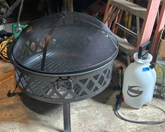 Nice newer fire pit