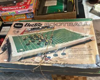 Electric football game