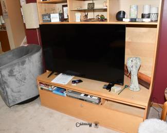 046Living Room