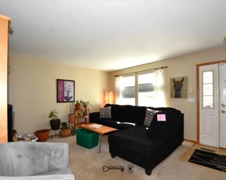 028Living Room
