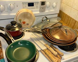 Nice cookware, knives