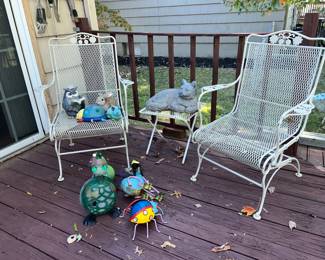 Lots of FUN Yard Art