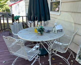 Round Wrought Iron Table with 6 Chairs