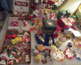 Huge huge amount of Christmas including VINTAGE
