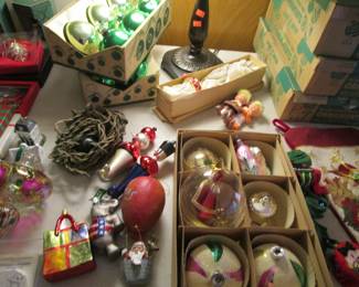 Huge huge amount of Christmas including VINTAGE