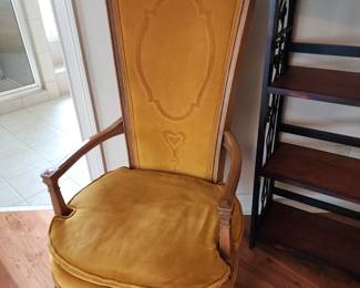 Vintage Orange Velvet High Back Accent Chair (Very good condition)