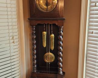 Beautiful German Clock Circa 1916 (Stunning)