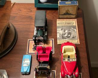 Assorted Vintage Collectibles