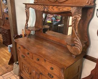 Stunning Antique Carved Oak Sideboard w/ Mirror Backsplash