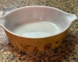 Vintage Pyrex "Early American" Casserole Dish