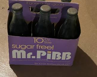 Vintage Sugar Free Mr. Pibb Six Pack Holder w/ Bottles
