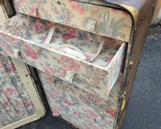 Steamer trunk Indestructable