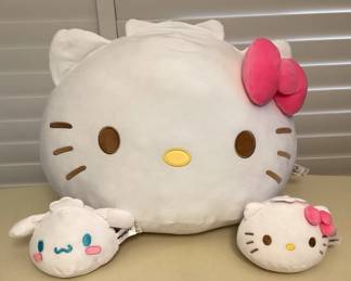CMS118 Sanrio Hello Kitty & Cinnamoroll Dumpling Plushies