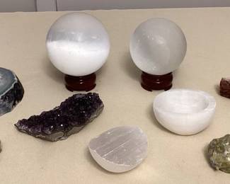 CMS023 Amethyst Cluster, Petrified Wood, Geode Slice, Selenite Spheres & More!