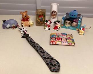 CMS004 Disney Figurines, Vase, Bobblehead, Ornaments, Tsum Tsums, Clip Tie & Tote Bag