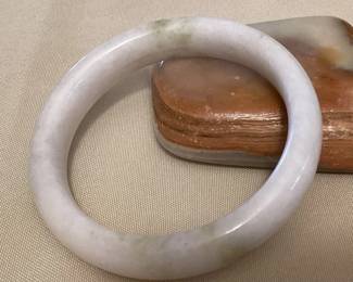 CMS077 Apple Green & White Jade Bangle Bracelet New 