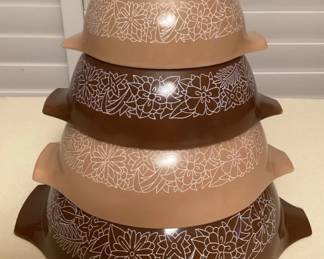 CMS142 Set Of 4 Vintage Pyrex Woodland Cinderella Nesting Mixing Bowls