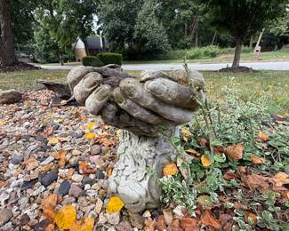 Outdoor lawn ornaments