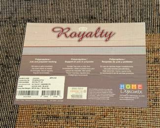 Area Rug - Royalty 9'2" x 12'6: - amazing condition