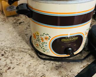 Vintage crockpot
