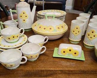 Set of Daisy dinnerware and serving pieces - made in 1976