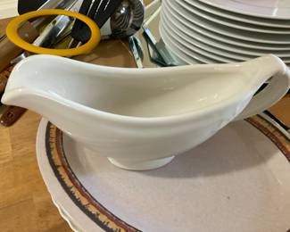 Gravy bowl