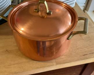 Copper pot