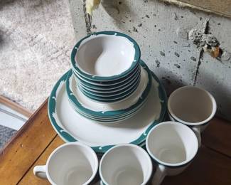 SYRACUSE DINNERWARE