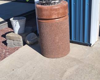 HEAVY CEMENT PILLARS