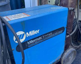 Miller Millermatic Vintage Welding Power source CV-DC Welding Power Source/Wire Feeder