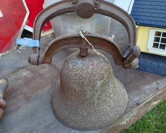 CAST IRON DINNER BELL