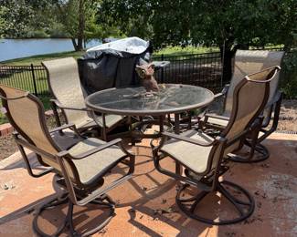 Table and 4 chairs