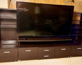 65" Smart Television