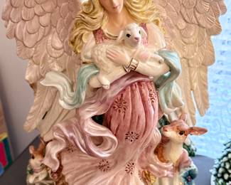 Fitz and Floyd Peaceable Kingdom Woodland Angel Large Retired Vase / Centerpiece