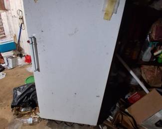 Full size freezer